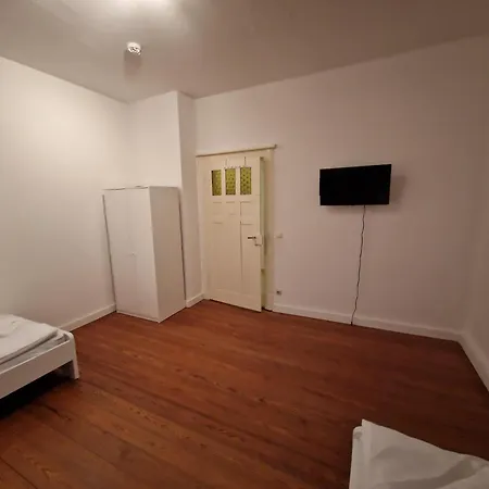 2 Og Rechts Penzini Monteurzimmer D Durlach Fuer 6 Personen